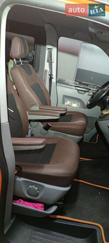 Минивэн Volkswagen Transporter 2008 в Киеве