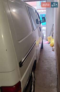 Минивэн Volkswagen Transporter 2001 в 