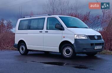 Минивэн Volkswagen Transporter 2004 в Сарнах