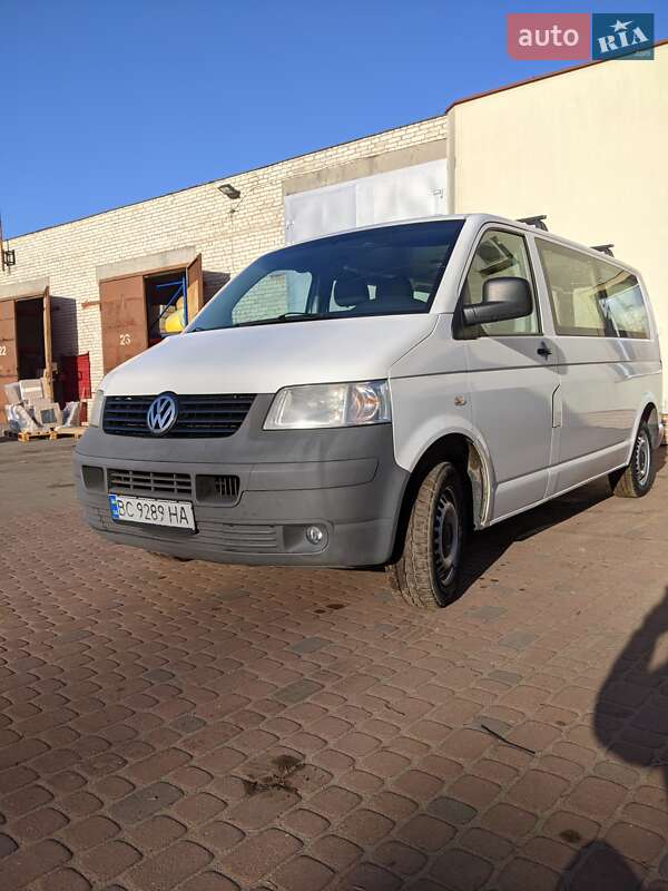 Минивэн Volkswagen Transporter 2008 в Жовкве