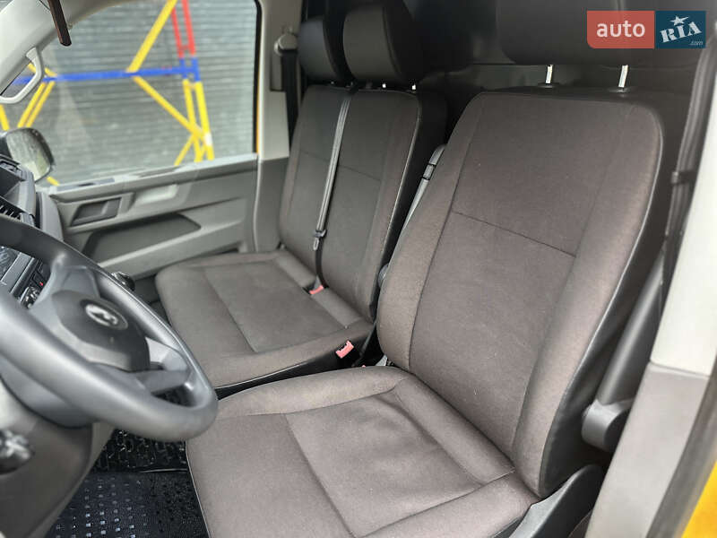 Грузовой фургон Volkswagen Transporter 2020 в Ровно