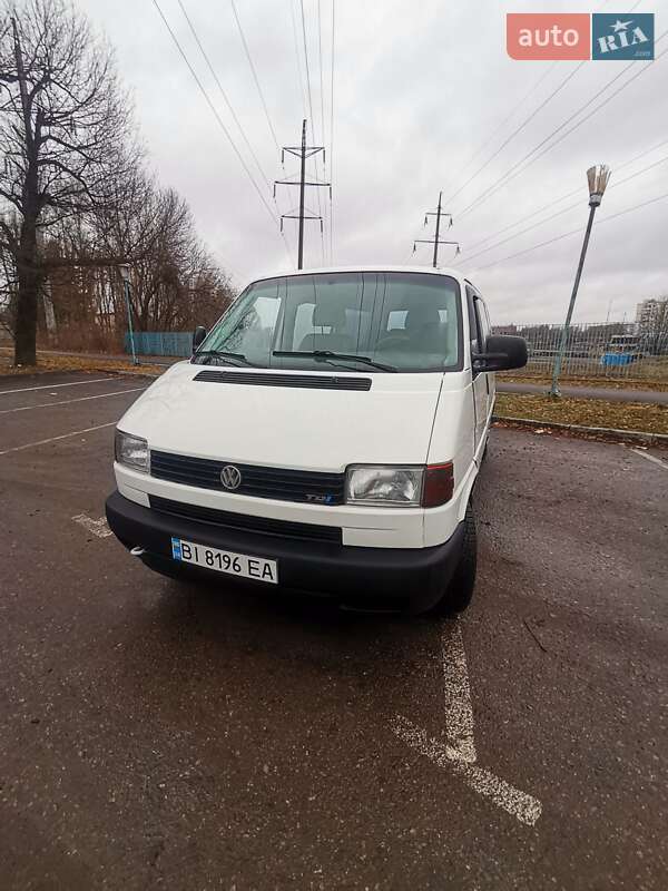 Минивэн Volkswagen Transporter 2000 в Полтаве