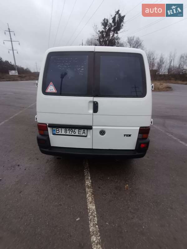 Минивэн Volkswagen Transporter 2000 в Полтаве