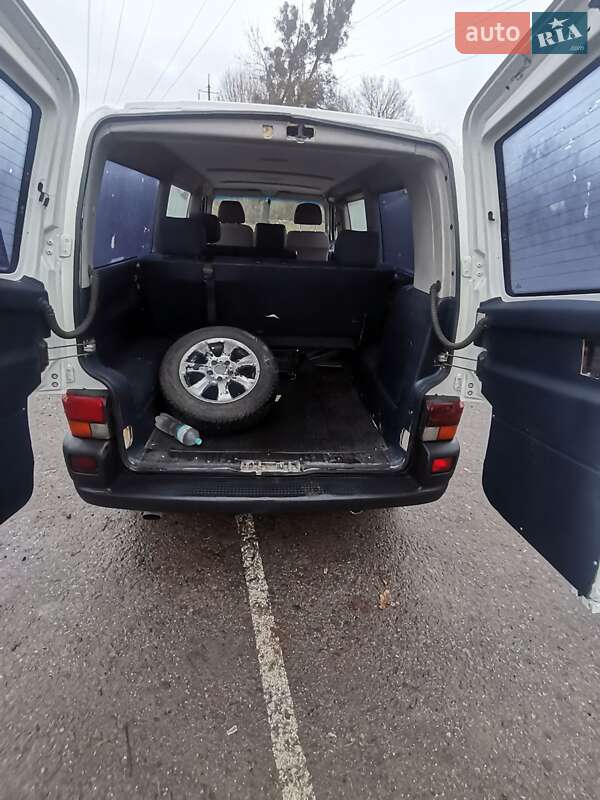 Минивэн Volkswagen Transporter 2000 в Полтаве