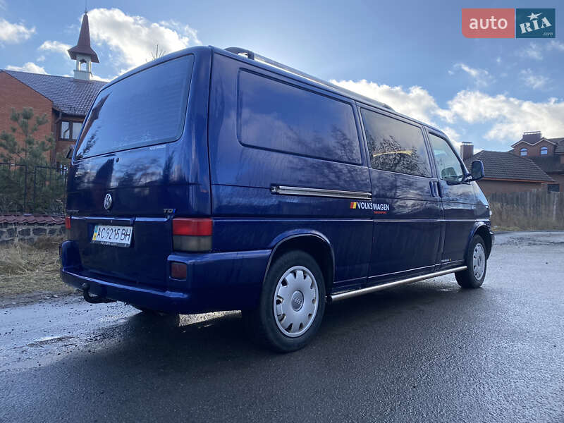 Минивэн Volkswagen Transporter 2001 в Костополе