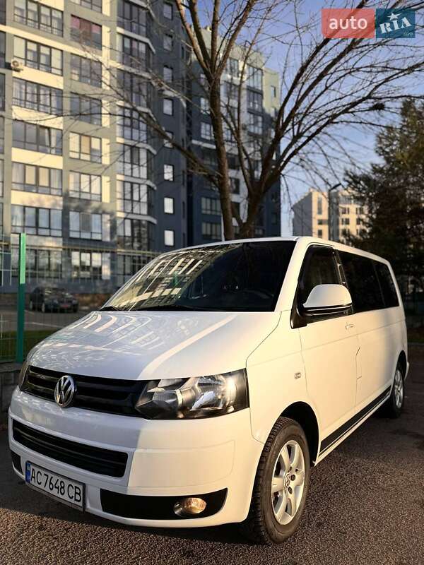 Минивэн Volkswagen Transporter 2011 в Луцке