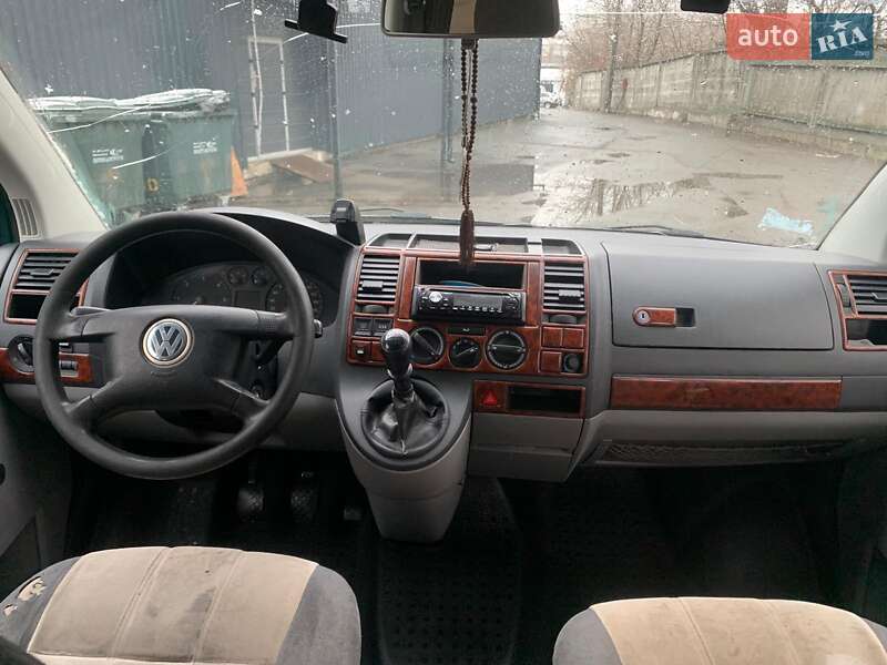 Минивэн Volkswagen Transporter 2004 в Киеве