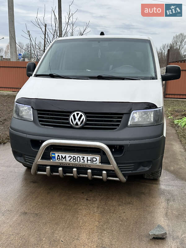 Мінівен Volkswagen Transporter 2006 в Хорошеві