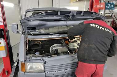 Минивэн Volkswagen Transporter 1993 в 