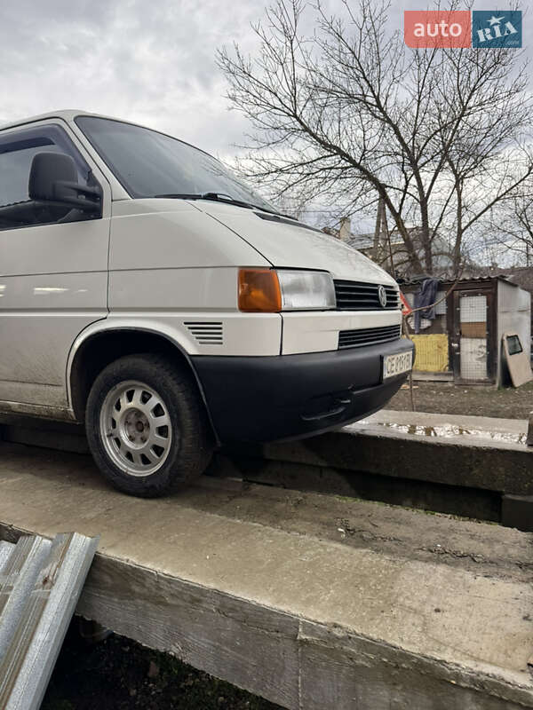 Мінівен Volkswagen Transporter 2000 в Глибокій