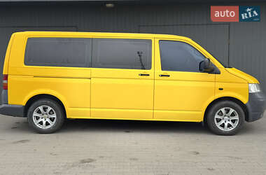 Минивэн Volkswagen Transporter 2004 в Сарнах