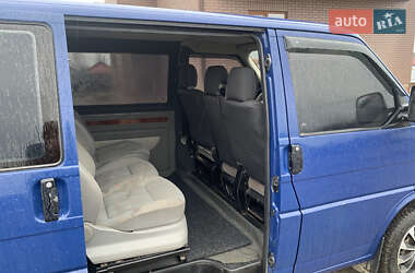 Мінівен Volkswagen Transporter 2000 в Сарнах