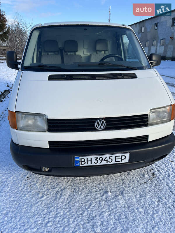 Вантажопасажирський фургон Volkswagen Transporter 2001 в Тернополі