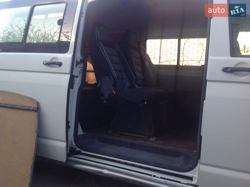 Минивэн Volkswagen Transporter 2008 в Запорожье