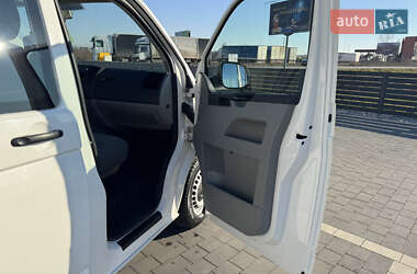 Мінівен Volkswagen Transporter 2013 в Мукачевому