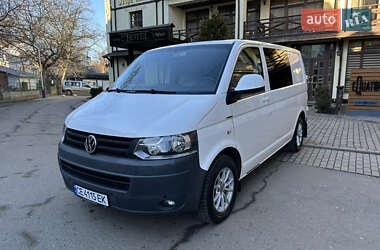 Вантажопасажирський фургон Volkswagen Transporter 2012 в Чернівцях