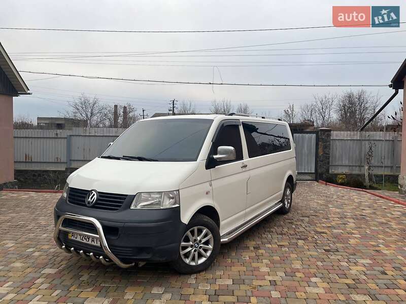 Мінівен Volkswagen Transporter 2005 в Гайвороні