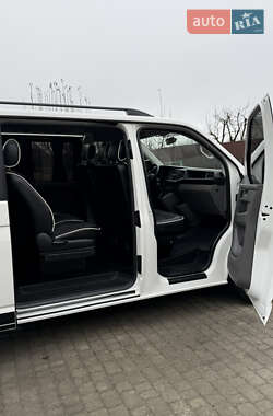 Мінівен Volkswagen Transporter 2020 в 