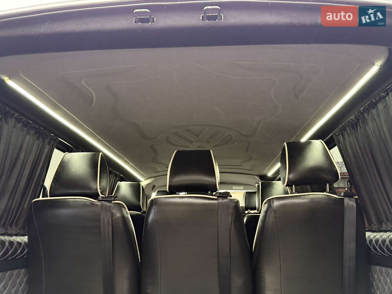 Минивэн Volkswagen Transporter 2020 в Киеве