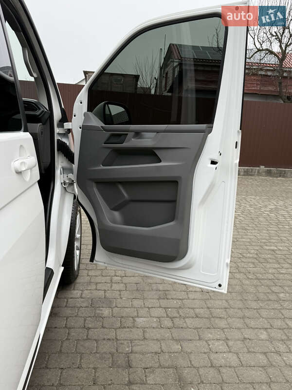 Минивэн Volkswagen Transporter 2020 в Киеве