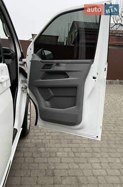 Мінівен Volkswagen Transporter 2020 в 