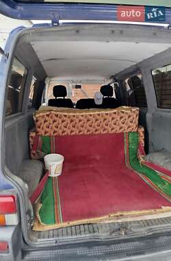 Минивэн Volkswagen Transporter 2000 в 