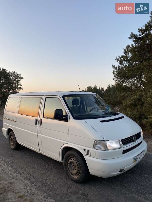 Минивэн Volkswagen Transporter 2001 в 