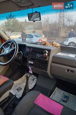 Минивэн Volkswagen Transporter 2000 в 