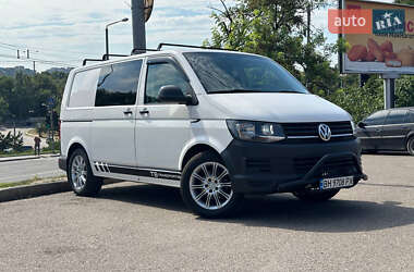 Вантажопасажирський фургон Volkswagen Transporter 2016 в Одесі