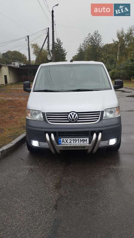 Минивэн Volkswagen Transporter 2008 в 