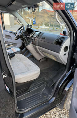 Минивэн Volkswagen Transporter 2009 в 