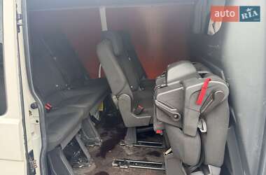 Грузовой фургон Volkswagen Transporter 2012 в 