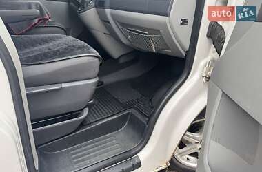 Грузовой фургон Volkswagen Transporter 2012 в 