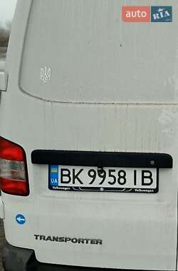 Грузовой фургон Volkswagen Transporter 2014 в 