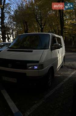 Минивэн Volkswagen Transporter 2000 в Черновцах