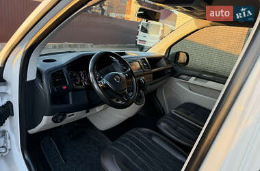 Минивэн Volkswagen Transporter 2018 в 