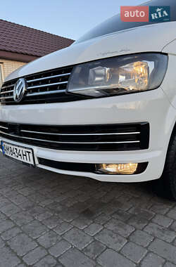 Минивэн Volkswagen Transporter 2018 в 