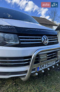 Минивэн Volkswagen Transporter 2015 в 