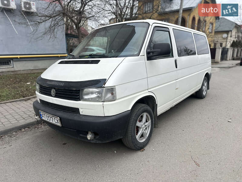 Минивэн Volkswagen Transporter 2000 в Ивано-Франковске