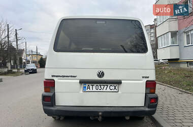 Минивэн Volkswagen Transporter 2000 в Ивано-Франковске