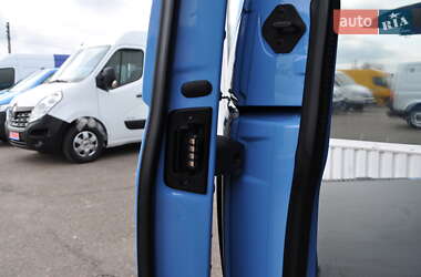 Грузовой фургон Volkswagen Transporter 2021 в 