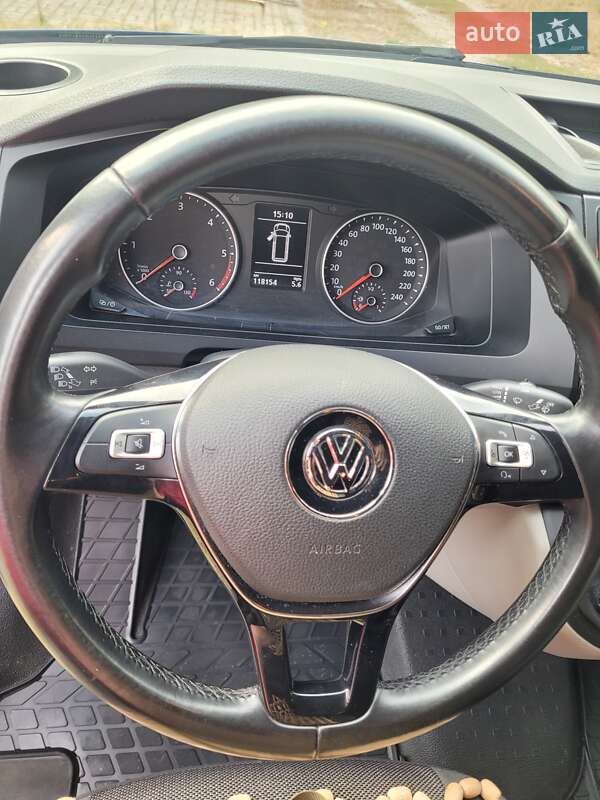 Мінівен Volkswagen Transporter 2015 в Сумах