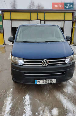 Вантажний фургон Volkswagen Transporter 2014 в Тернополі