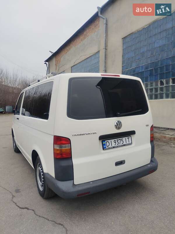Минивэн Volkswagen Transporter 2006 в Киеве