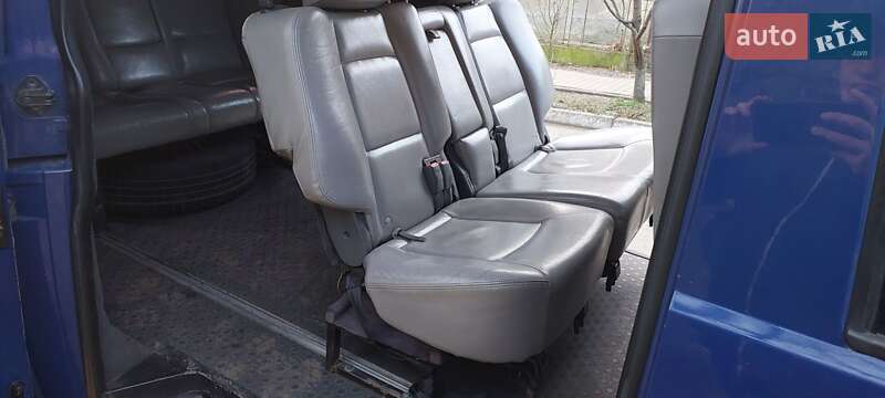 Минивэн Volkswagen Transporter 2004 в Чопе