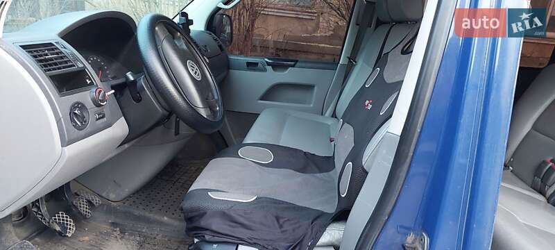 Минивэн Volkswagen Transporter 2004 в Чопе