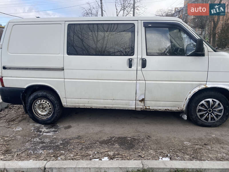 Грузопассажирский фургон Volkswagen Transporter 1999 в Буче