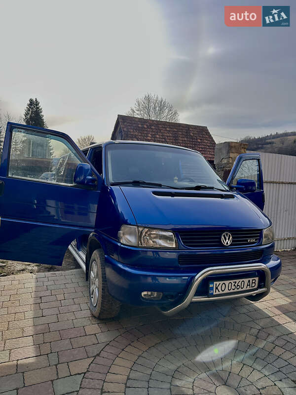 Мінівен Volkswagen Transporter 2003 в Нижніх Воротах