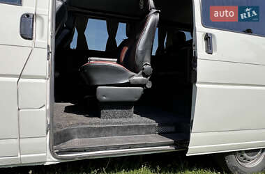 Минивэн Volkswagen Transporter 2001 в 