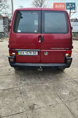 Грузовой фургон Volkswagen Transporter 2001 в 